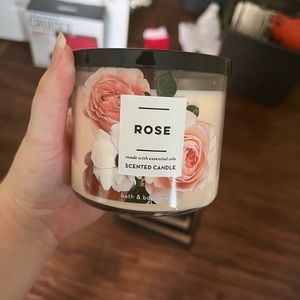 B&BW Rose Candle